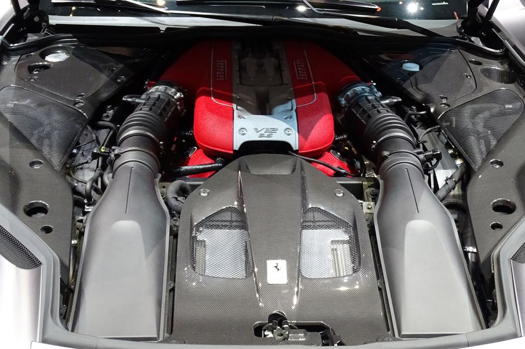 FERRARI 812 SUPERFAST V12 6.5 800 ch coupé 2017