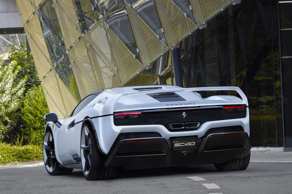 FERRARI SC40
