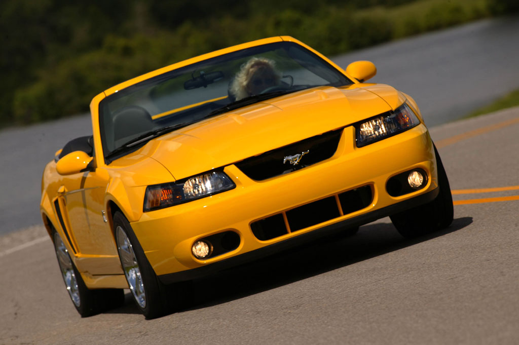 FORD MUSTANG IV (1994 - 2004)  cabriolet 2004