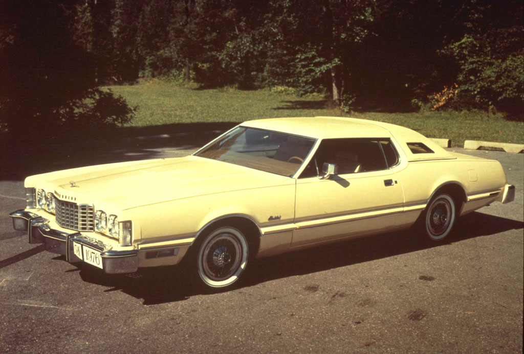 FORD USA THUNDERBIRD (VI)  coupé 1976