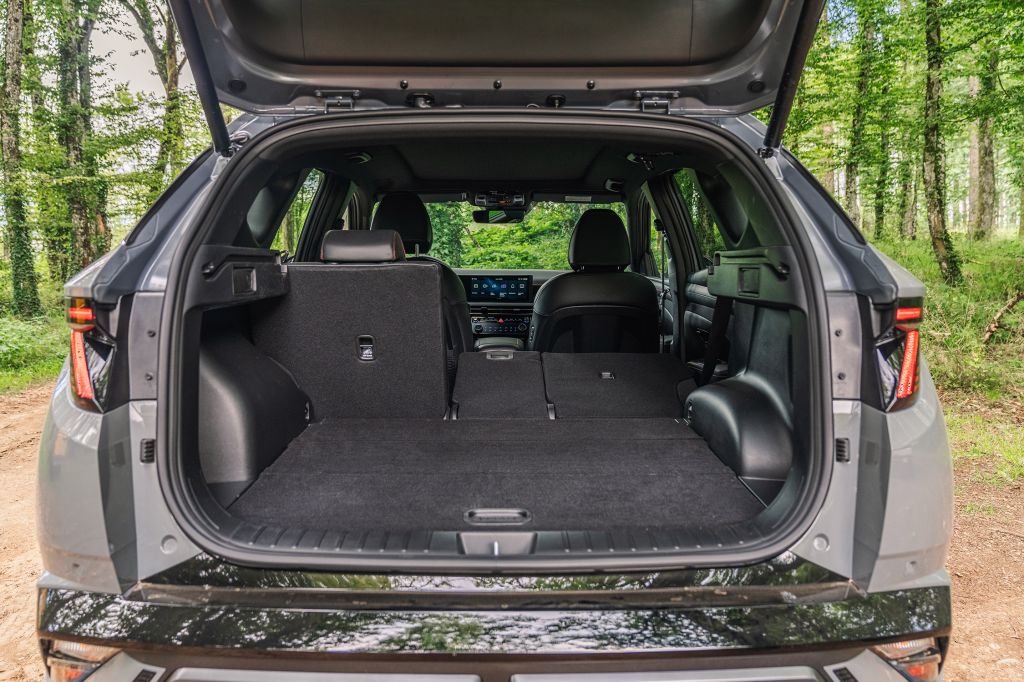 HYUNDAI TUCSON (4) 1.6 T-GDi Hybrid 215 SUV 2024