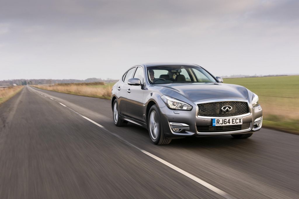 INFINITI Q70 3.7 V6 berline 2015