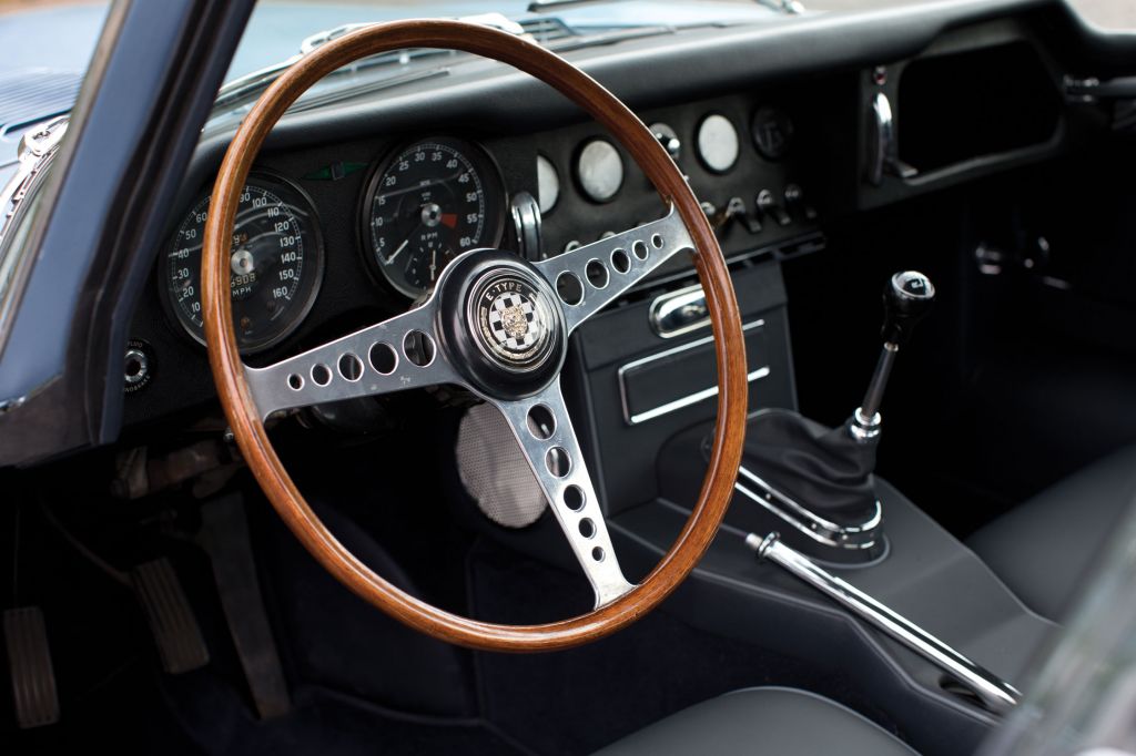 JAGUAR TYPE E Série 1 3.8L coupé 1964