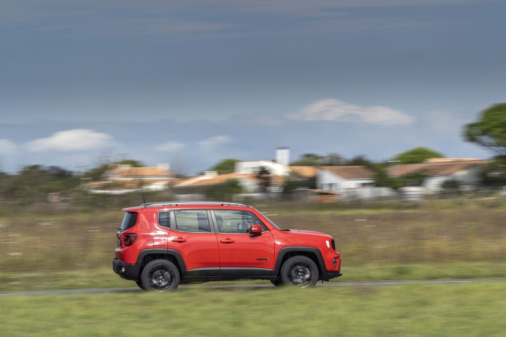 JEEP RENEGADE 4xe hybride 240 ch SUV 2020