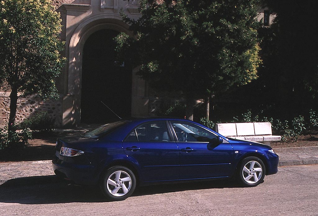 MAZDA 6