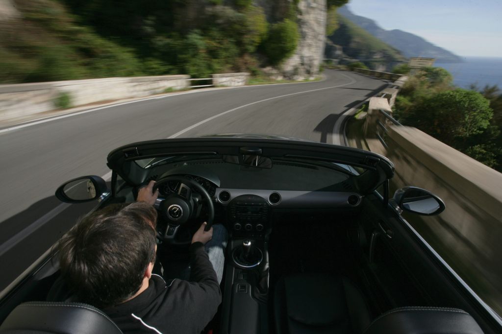 MAZDA MX-5 (NC) 2.0 MZR Roadster Coupé coupé-cabriolet 2009