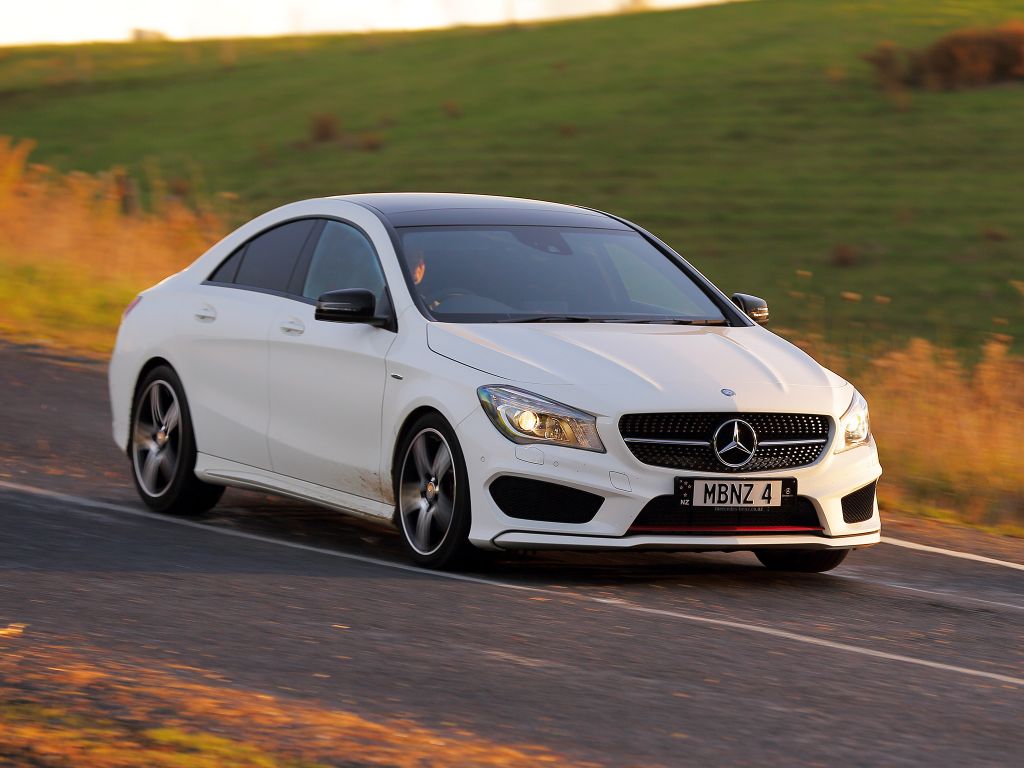 MERCEDES CLASSE CLA (Coupé C117) 250 4Matic berline 2014