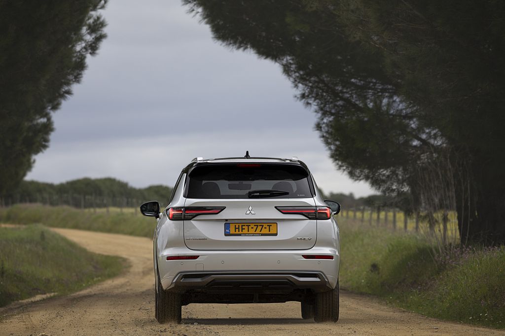 MITSUBISHI OUTLANDER (4) PHEV 306 ch SUV 2025