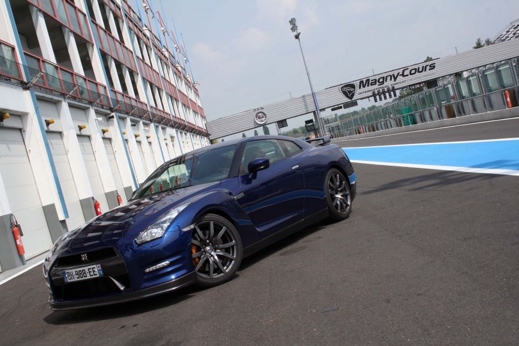 NISSAN GT-R (R35) 3.8 Bi-Turbo 530 ch coupé 2011