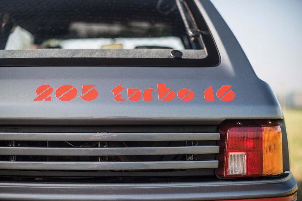 PEUGEOT 205 TURBO 16 coupé 1984