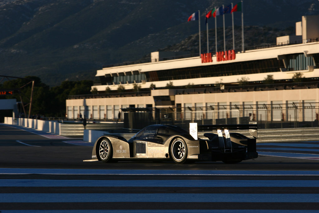 PEUGEOT 908