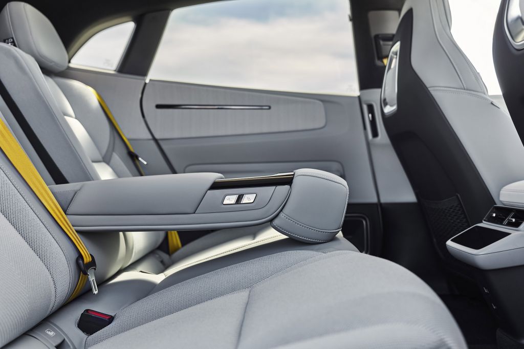 POLESTAR 4 Dual Motor 544 ch SUV 2025