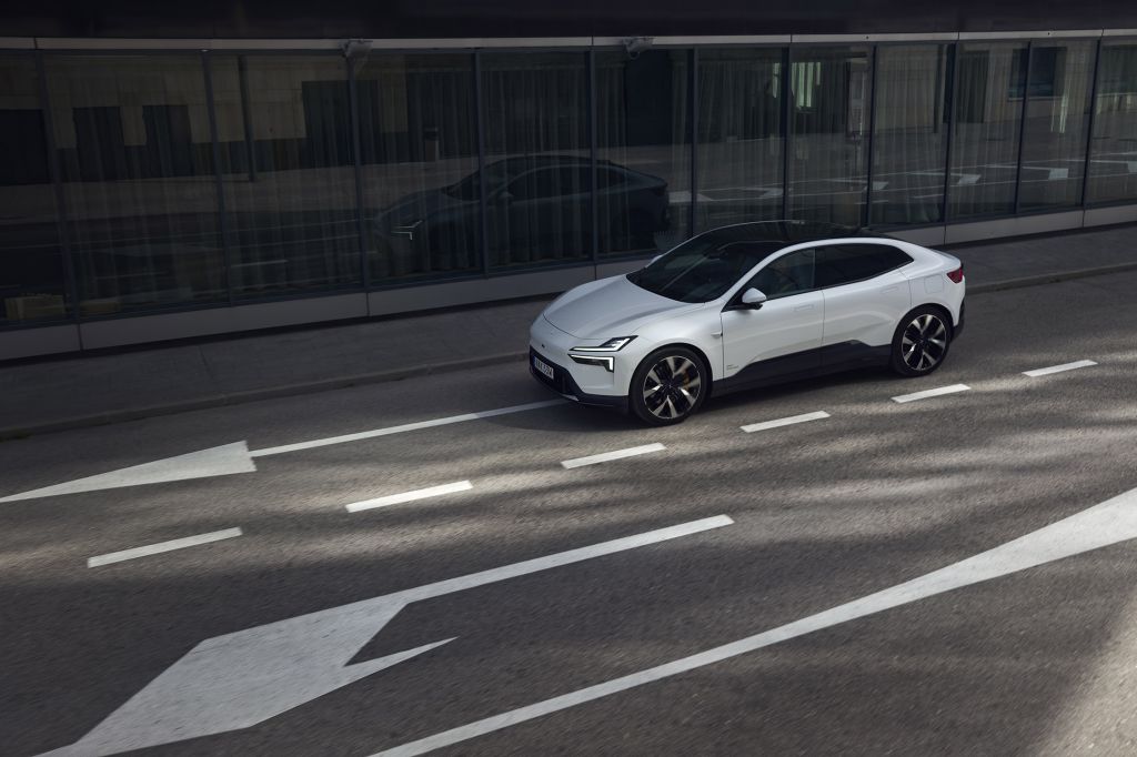 POLESTAR 4 Dual Motor 544 ch SUV 2025