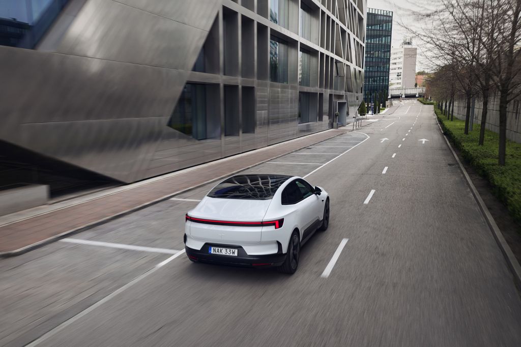 POLESTAR 4 Dual Motor 544 ch SUV 2025
