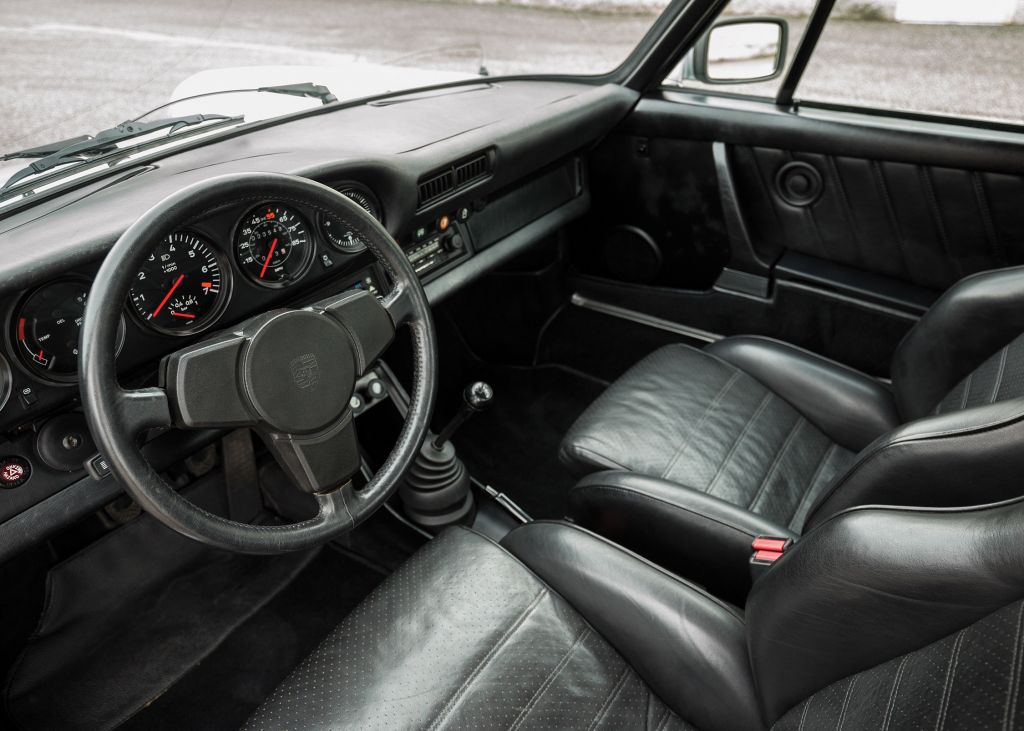 PORSCHE 911 (930) 3.3 Turbo 300 ch coupé 1979