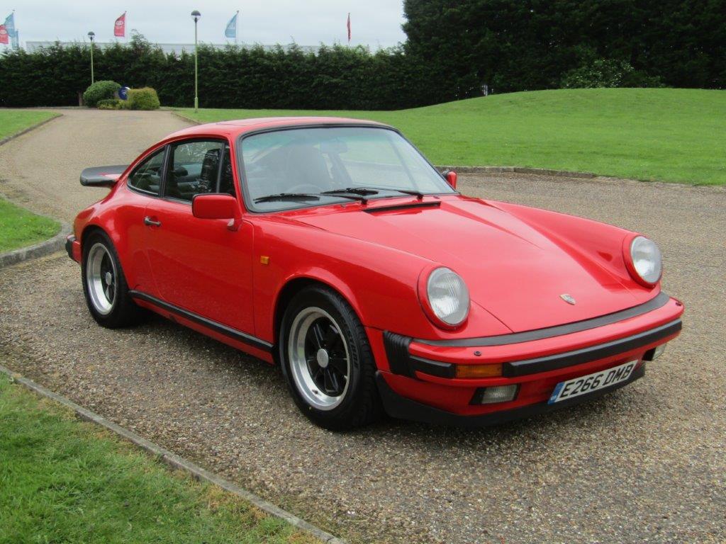 PORSCHE 911 (G) Carrera 3.2 coupé 1987