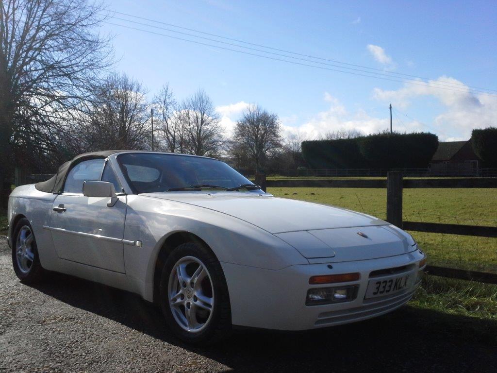 PORSCHE 944 S2 3.0 211 ch cabriolet 1989