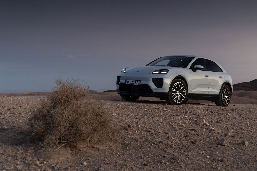 PORSCHE MACAN (2) Electric 360 ch SUV 2024