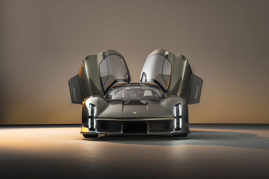PORSCHE MISSION X  concept-car 2023