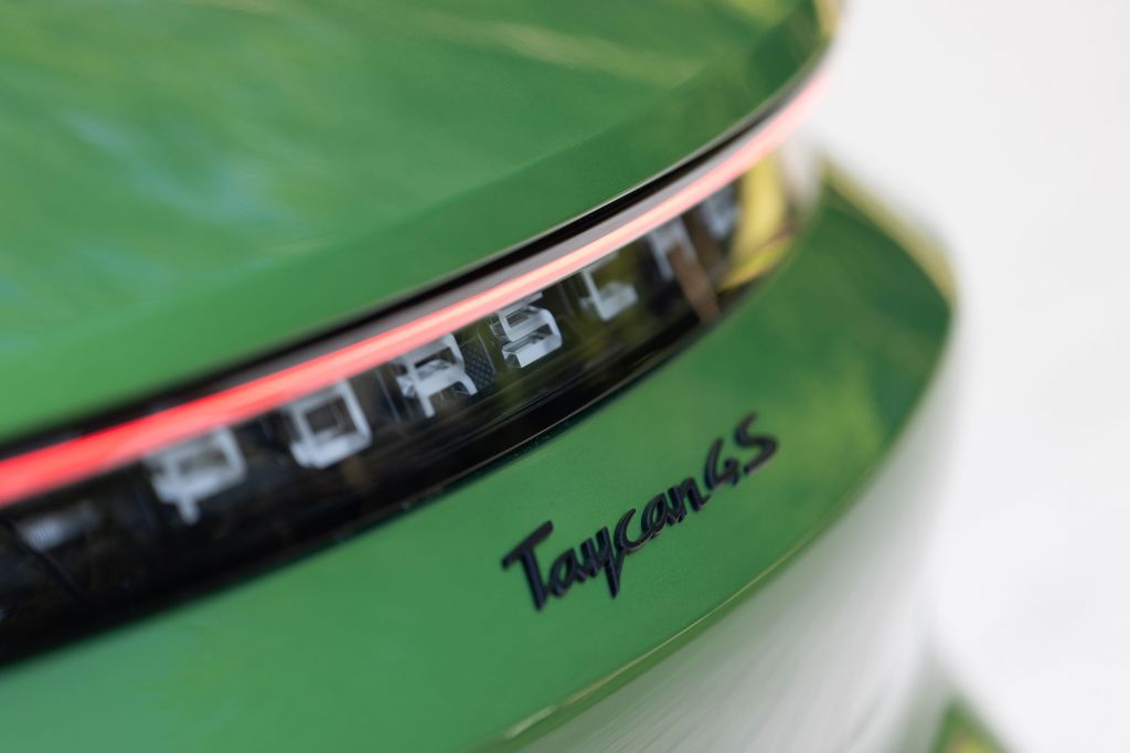 PORSCHE TAYCAN CROSS TURISMO Turbo S 625 ch break 2021