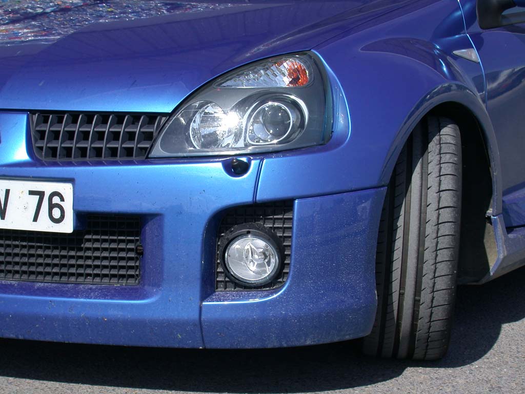RENAULT CLIO (2) RS V6 3.0i 255ch coupé 2003