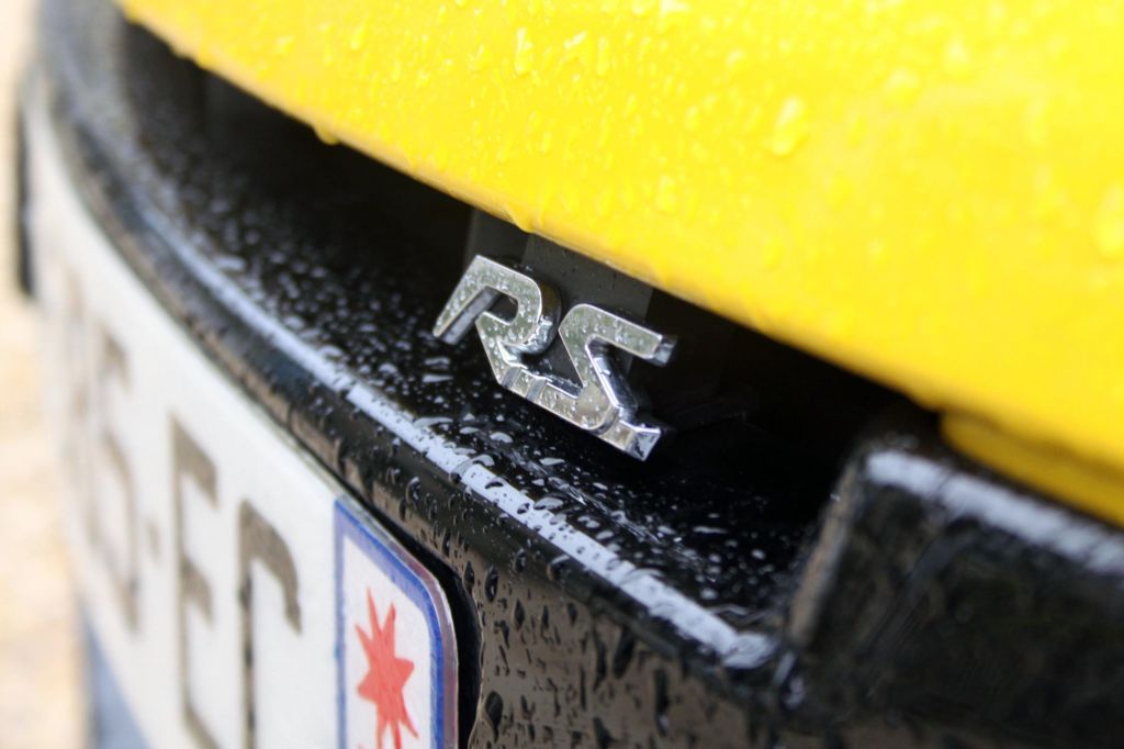 RENAULT MEGANE (3) RS 265 Trophy coupé 2011
