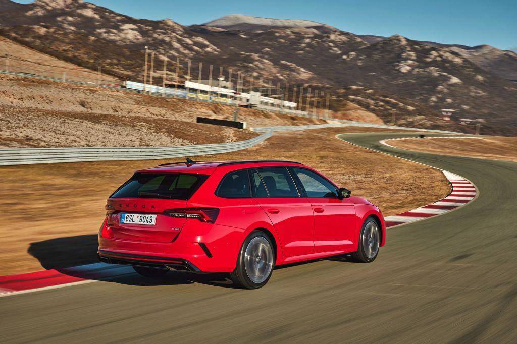 SKODA OCTAVIA (4) RS Combi 265 ch break 2025