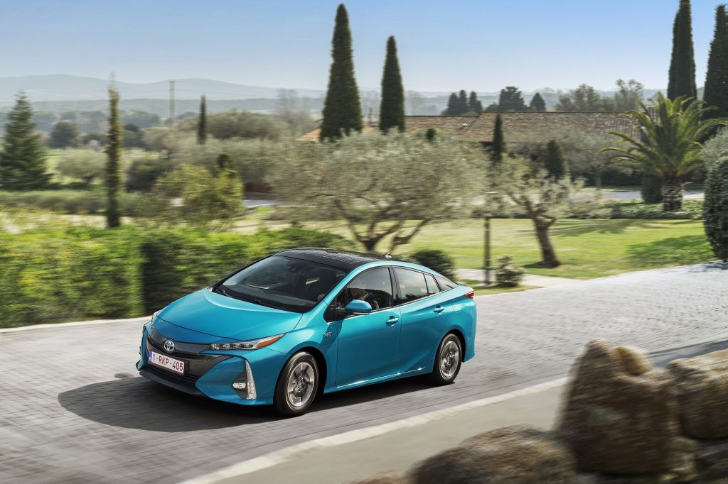 Berline compacte hybride : Toyota Prius Hybride Rechargeable 