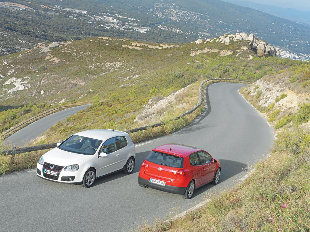 VOLKSWAGEN GOLF (5) GTI 2.0 200 ch coupé 2004