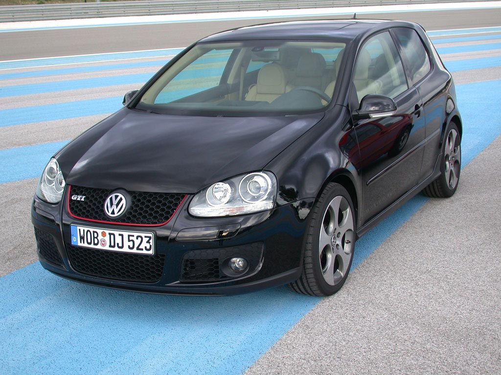 VOLKSWAGEN GOLF (5) GTI 2.0 200 ch coupé 2004