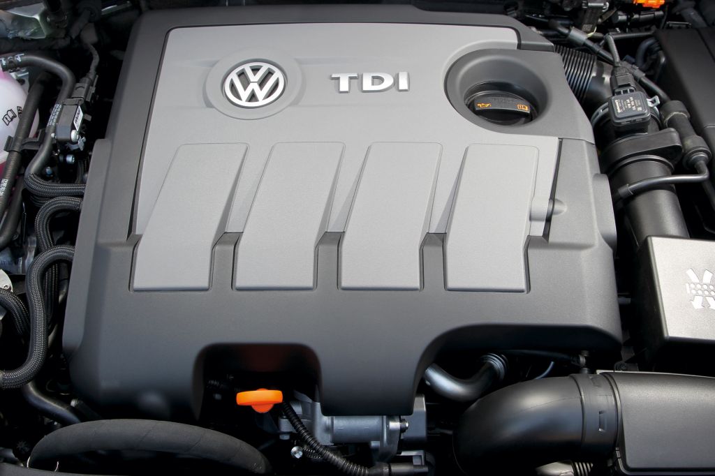 VOLKSWAGEN GOLF (6) 1.6 TDI 105 ch cabriolet 2011