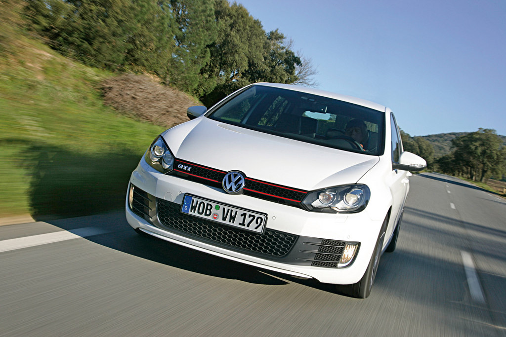 VOLKSWAGEN GOLF (6) GTI 2.0 TSI 210 ch berline 2009