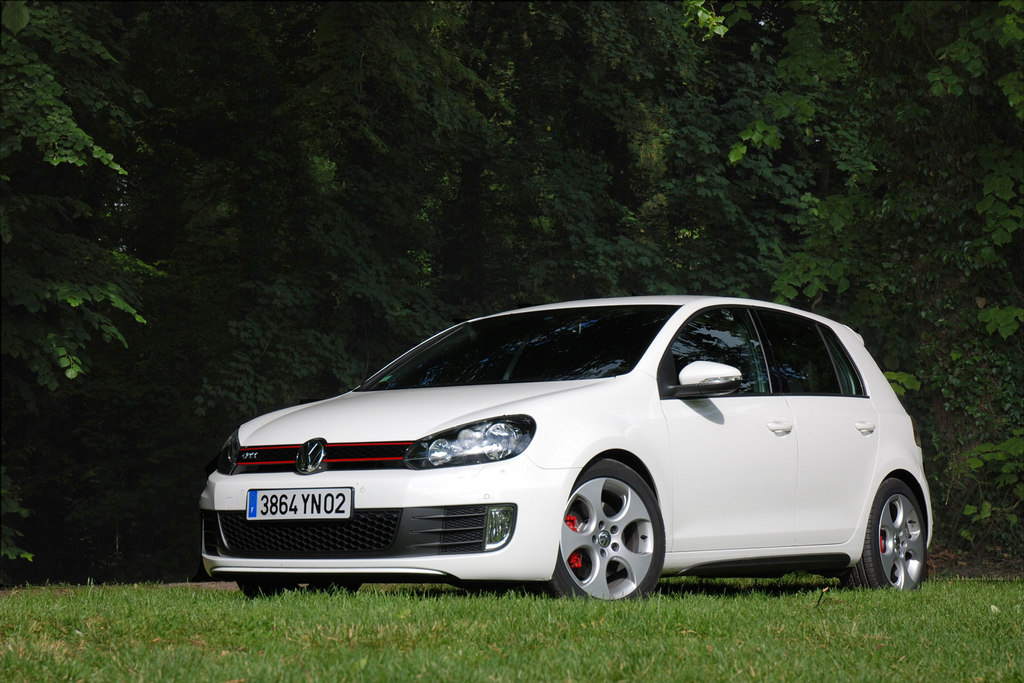 VOLKSWAGEN GOLF (6) GTI 2.0 TSI 210 ch berline 2009