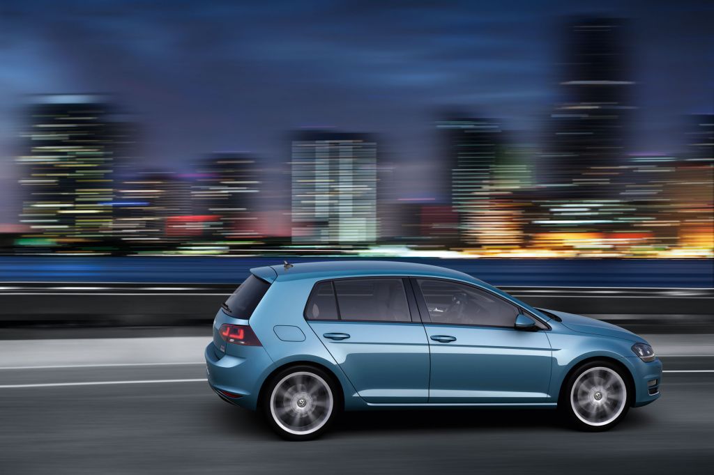 VOLKSWAGEN GOLF (7)  berline 2012