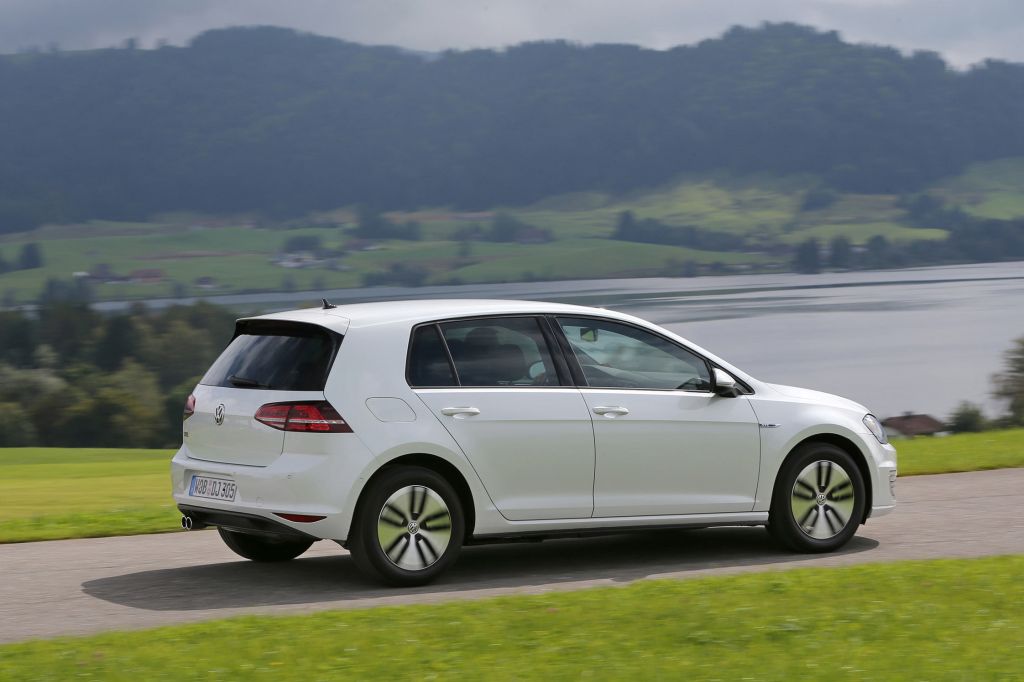 VOLKSWAGEN GOLF (7) GTE 1.4 TSI Plug-In-Hybrid berline 2014