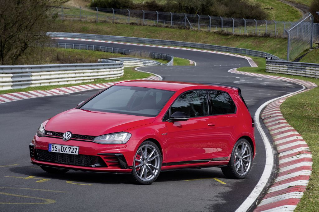 VOLKSWAGEN GOLF (7) GTI Clubsport S berline 2016