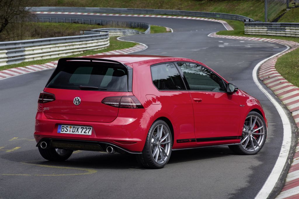 VOLKSWAGEN GOLF (7) GTI Clubsport S berline 2016