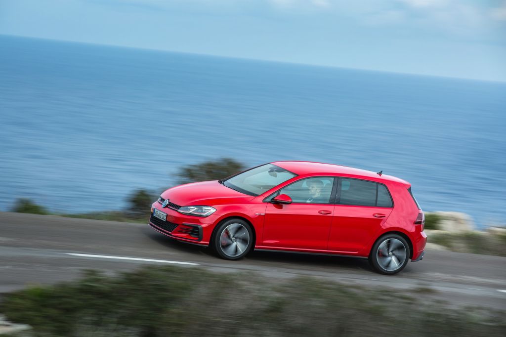 VOLKSWAGEN GOLF (7) GTI Performance 2.0 TSI 245 berline 2017