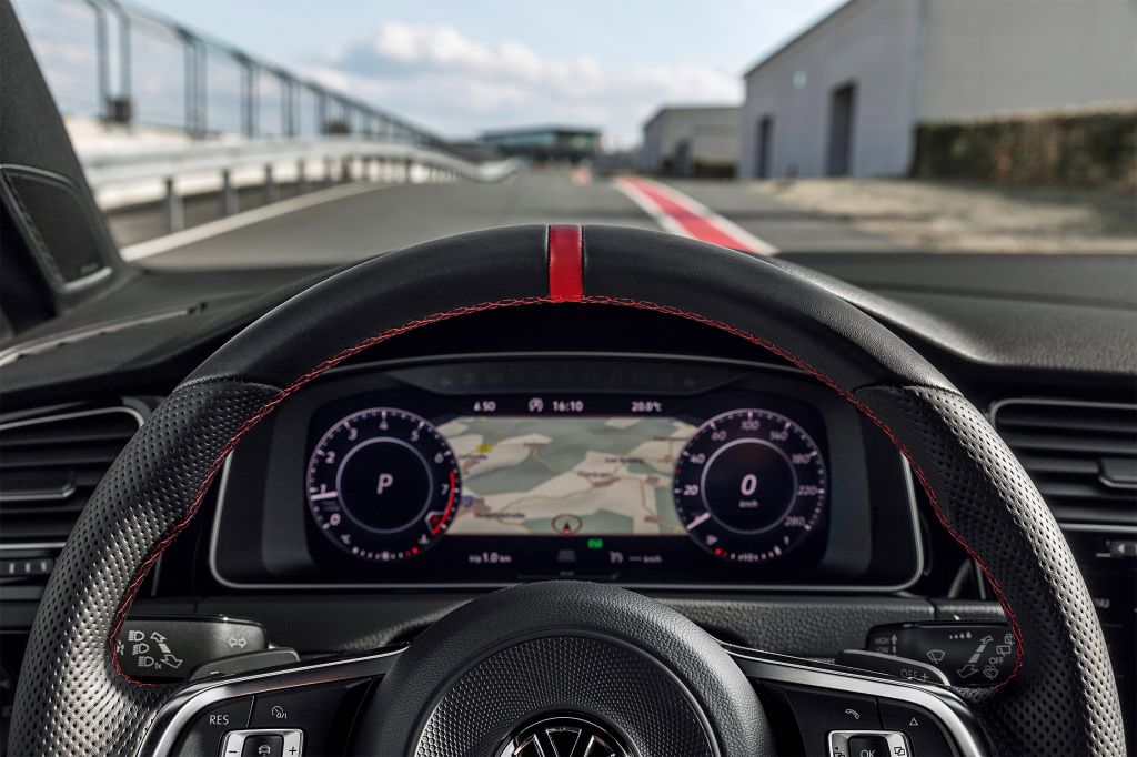 VOLKSWAGEN GOLF (7) GTI TCR berline 2019