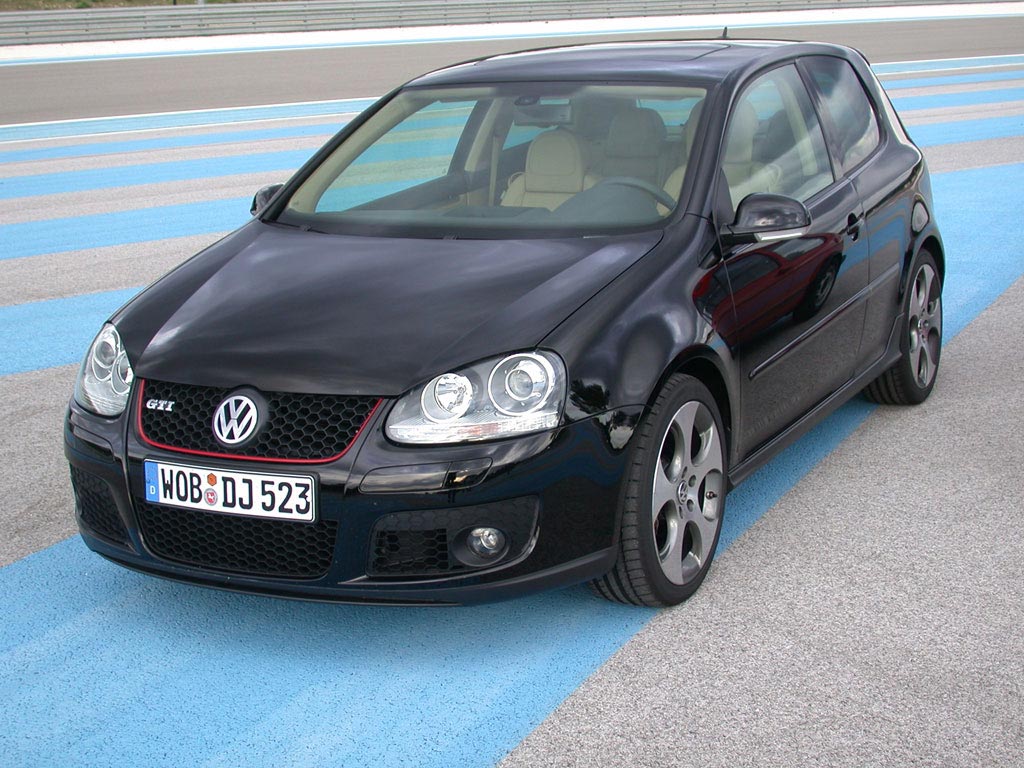 VOLKSWAGEN GOLF (V) GTI 2.0 200 ch coupé 2004