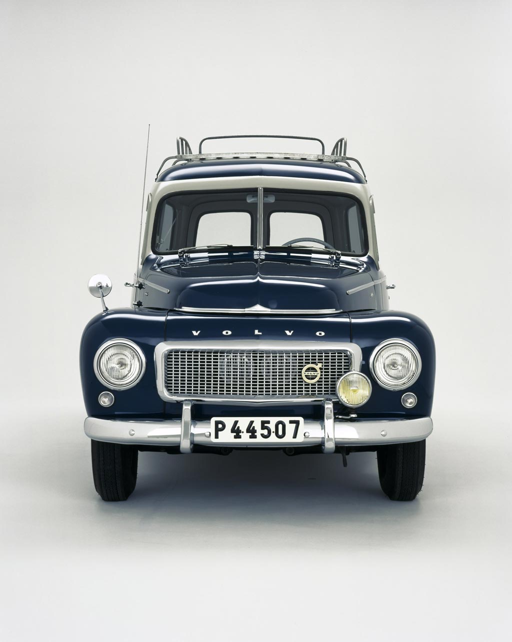 VOLVO PV 445