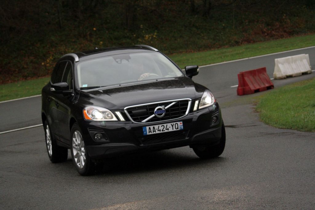 VOLVO XC60 (I) T6 AWD 285 ch SUV 2009