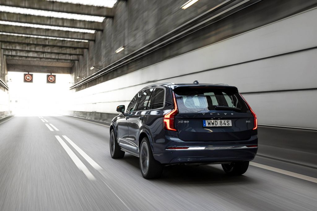 VOLVO XC90 (II) T8 SUV 2025