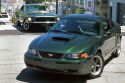 Ford Mustang Bullitt (2001) et Mustang GT (1968)