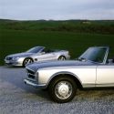 Mercedes-Benz SL 280 (1968) et Mercedes-Benz SL 500 (2001)