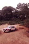 Jean Guichet et la Peugeot 504 du Rallye d'Argent
