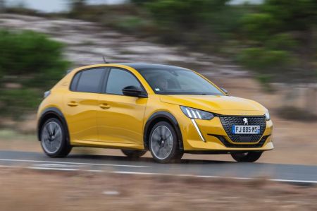 Photo PEUGEOT 208 (II) PureTech 130