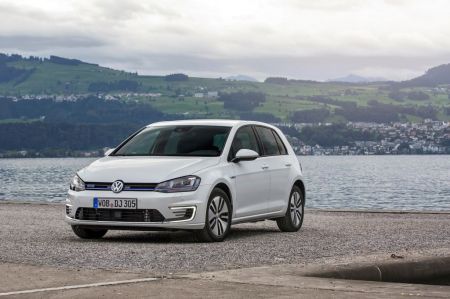 Photo VOLKSWAGEN GOLF